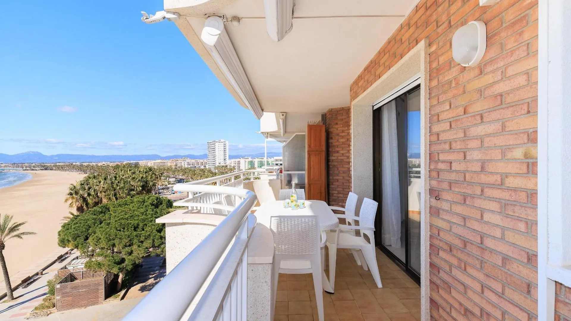 Apartment Uhc Santillana Family Complex Salou Spain